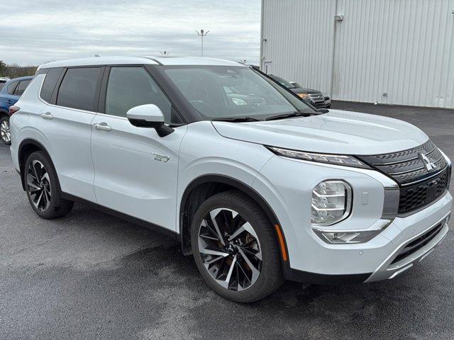 Thumbnail image of 2023 Mitsubishi Outlander PHEV at D'Ambrosio Dodge
