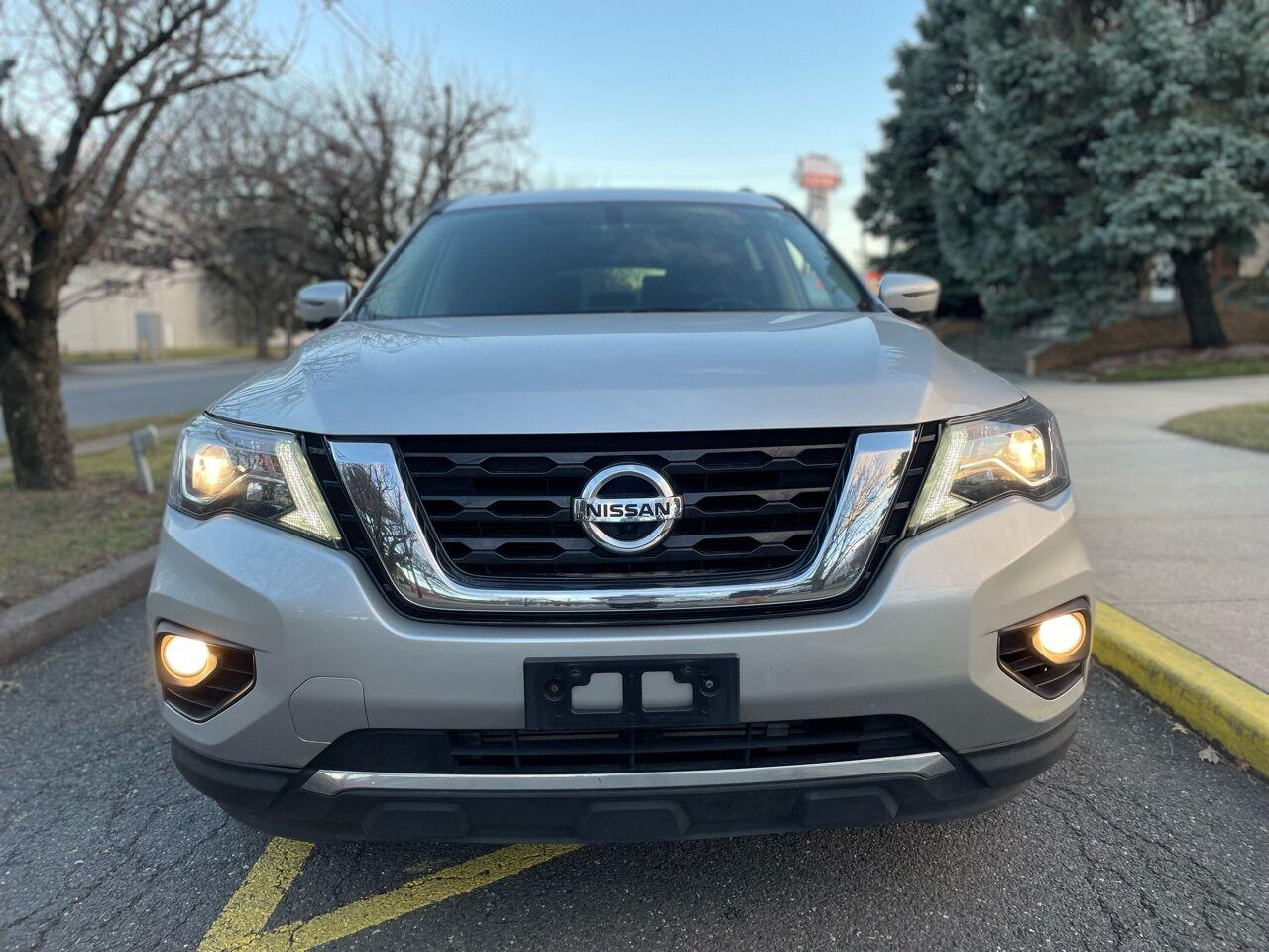 Thumbnail image of 2018 Nissan Pathfinder at Yazz Auto Sales
