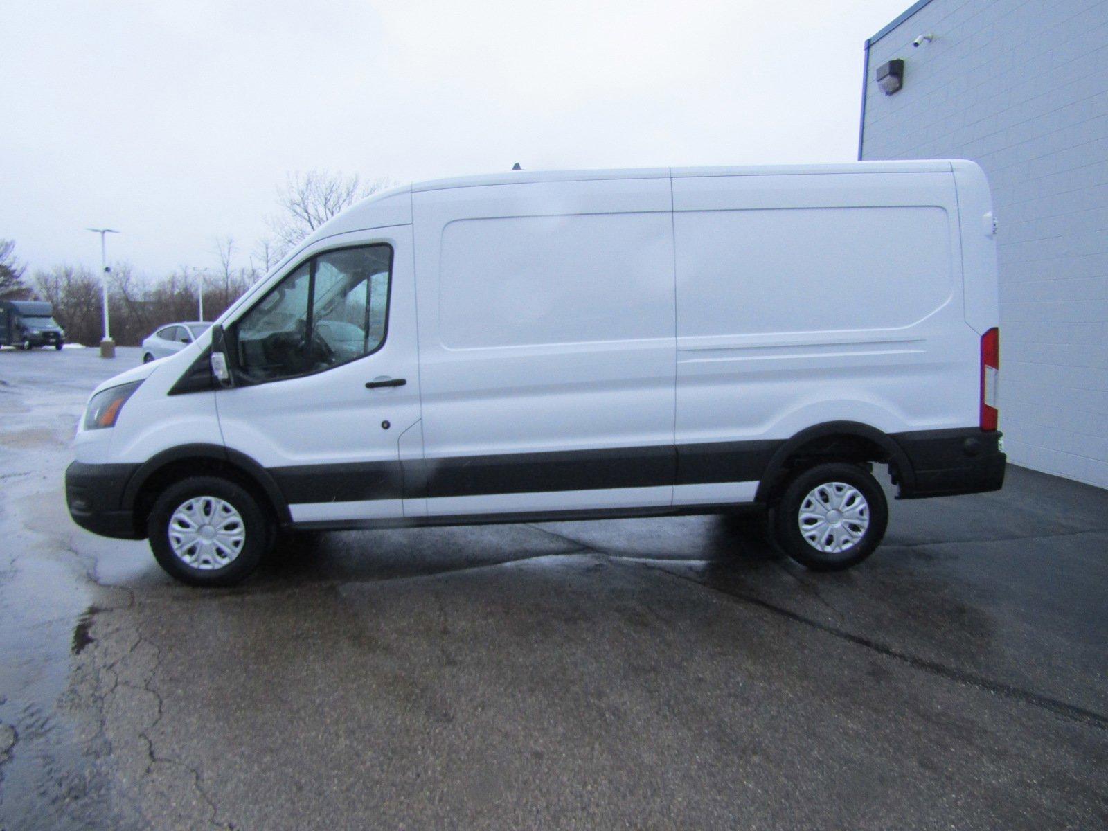 Thumbnail image of 2023 Ford E-Transit at Porcaro Ford Mitsubishi