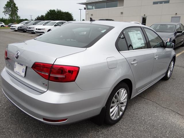 Thumbnail image of 2015 Volkswagen Jetta at Autonation Volkswagen North Columbus