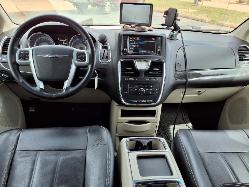 Thumbnail image of 2013 Chrysler Town and Country at Howertons Auto Sales