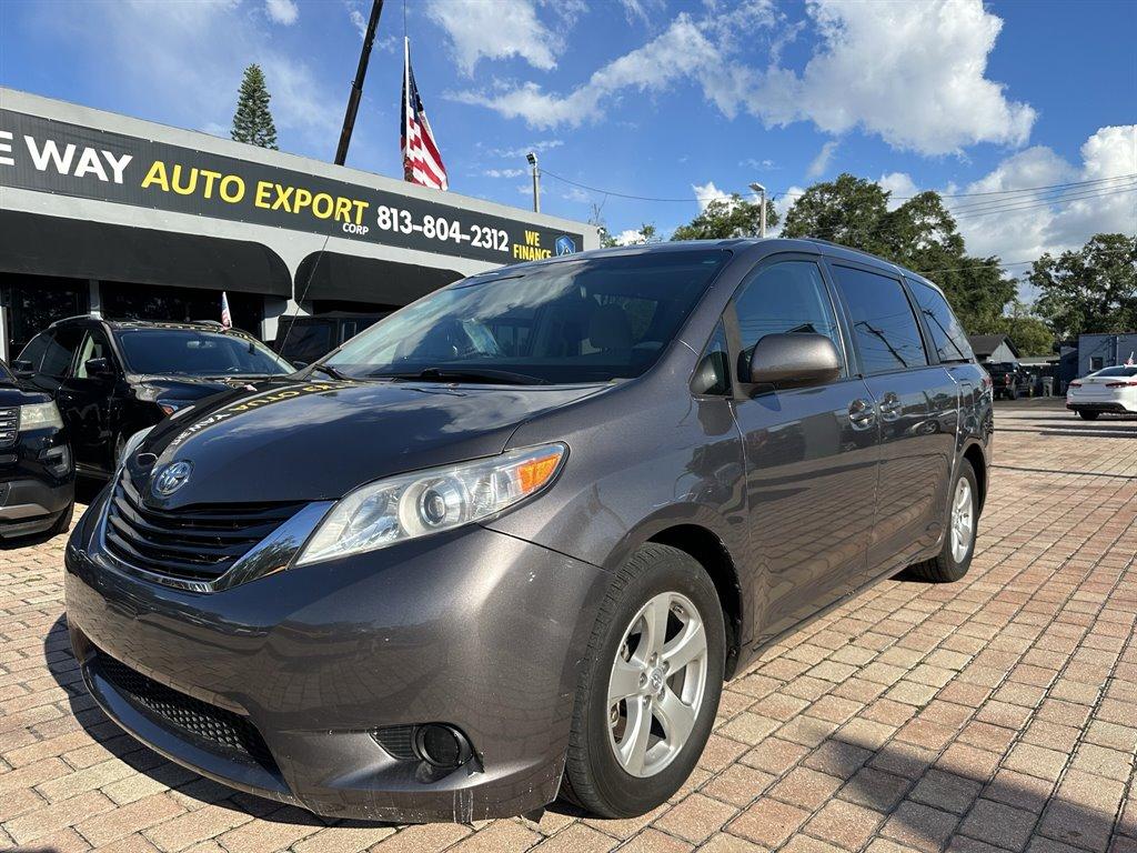 Thumbnail image of 2014 Toyota Sienna at The Way Auto Export