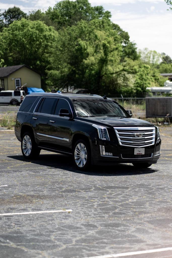 Thumbnail image of 2017 Cadillac Escalade at Alliance Auto Sales LLC