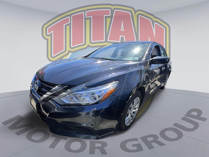Thumbnail image of 2018 Nissan Altima at Nissan of Queens