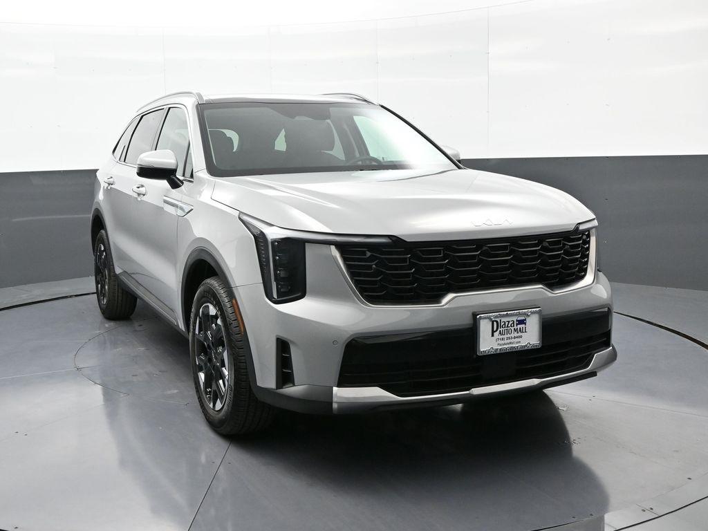 Thumbnail image of 2025 Kia Sorento at Plaza Honda