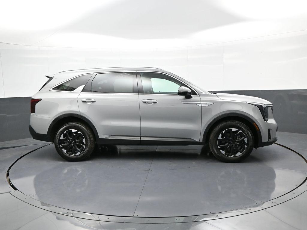 Thumbnail image of 2025 Kia Sorento at Plaza Honda