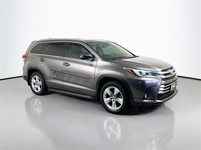 Thumbnail image of 2017 Toyota Highlander at Serpentini Chevrolet of Medina