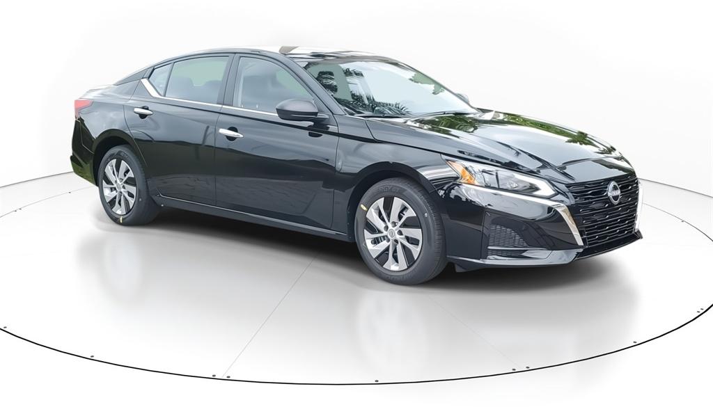 Thumbnail image of 2025 Nissan Altima at Southern 441 Nissan