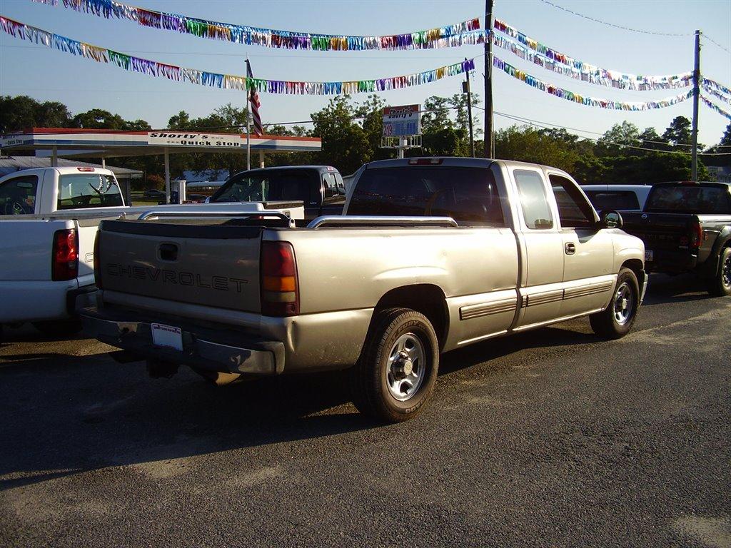 Thumbnail image of 2001 Chevrolet Silverado 1500 at Shorty's Quik Stop