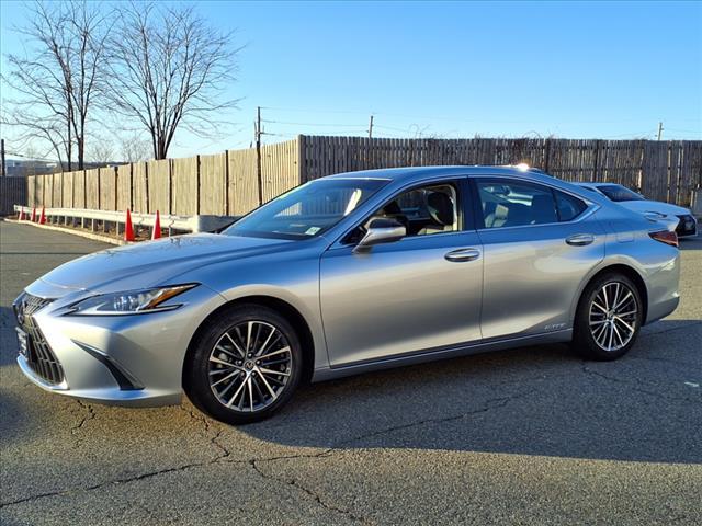Thumbnail image of 2022 Lexus ES 300h at Tri-County Lexus