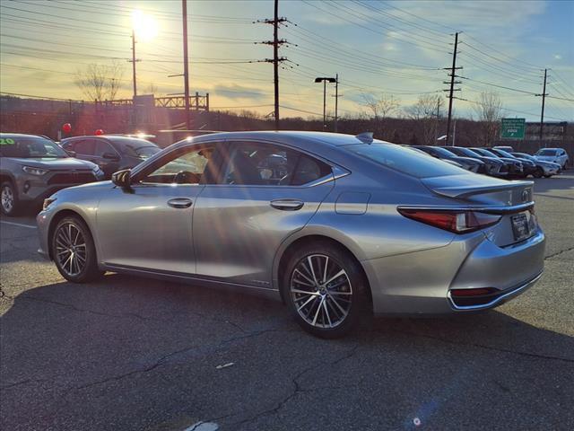 Thumbnail image of 2022 Lexus ES 300h at Tri-County Lexus