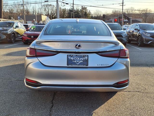 Thumbnail image of 2022 Lexus ES 300h at Tri-County Lexus