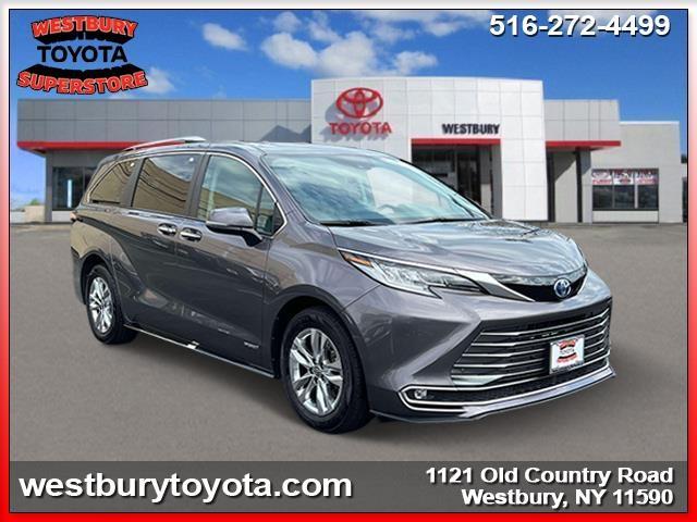 Thumbnail image of 2021 Toyota Sienna at Westbury Toyota Scion