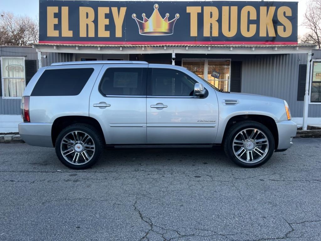 Thumbnail image of 2013 Cadillac Escalade at El Rey Trucks