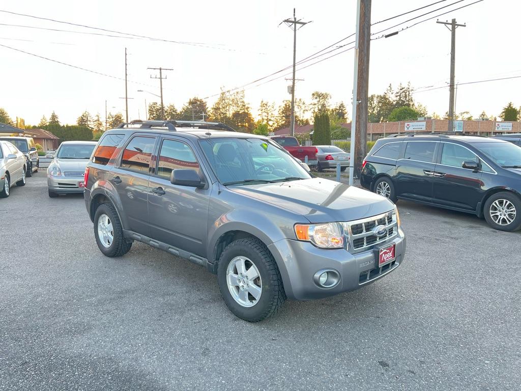 Thumbnail image of 2012 Ford Escape at APEX MOTORS LAKEWOOD LLC