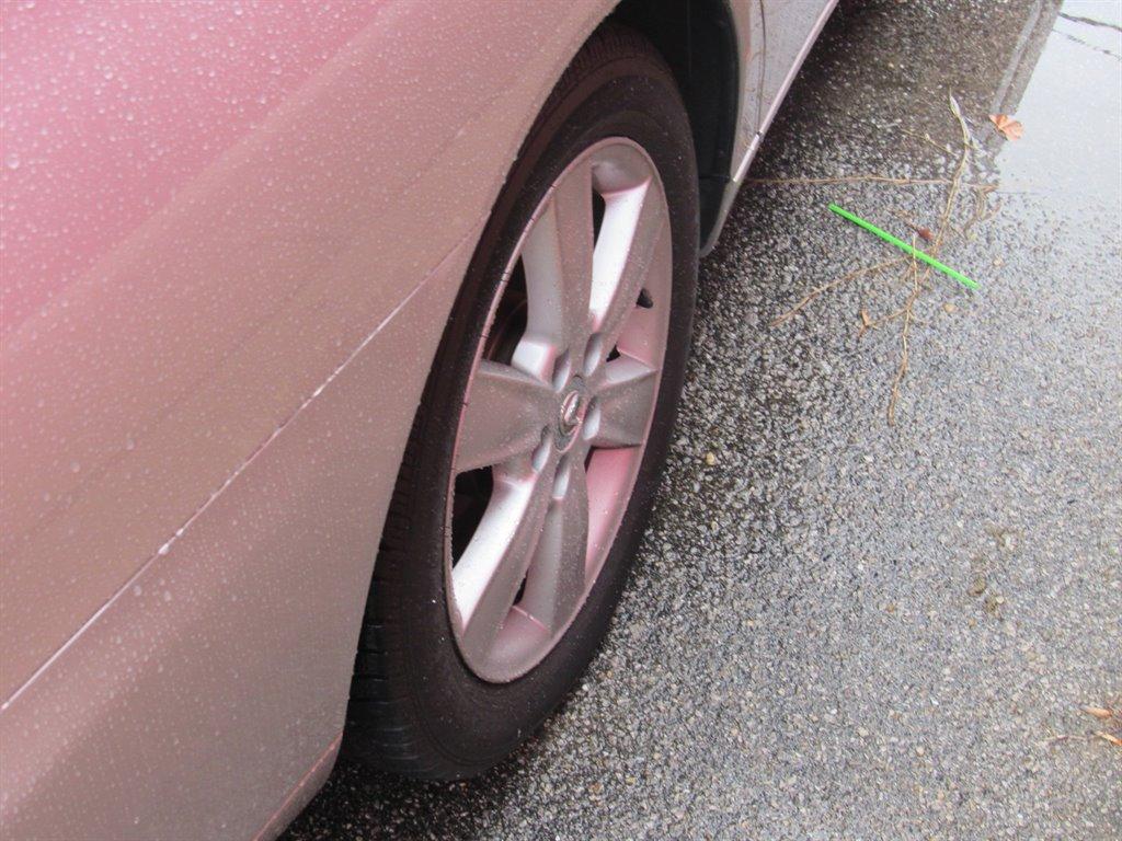 Thumbnail image of 2005 Lexus ES 330 at Charlie Davis Motorz LLC