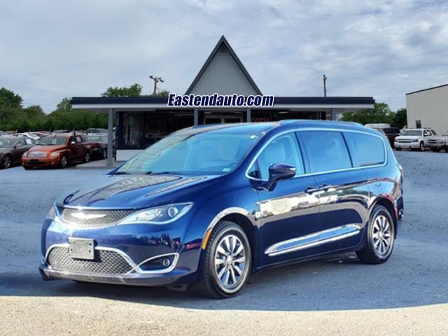 Thumbnail image of 2020 Chrysler Pacifica at East End Auto Sales