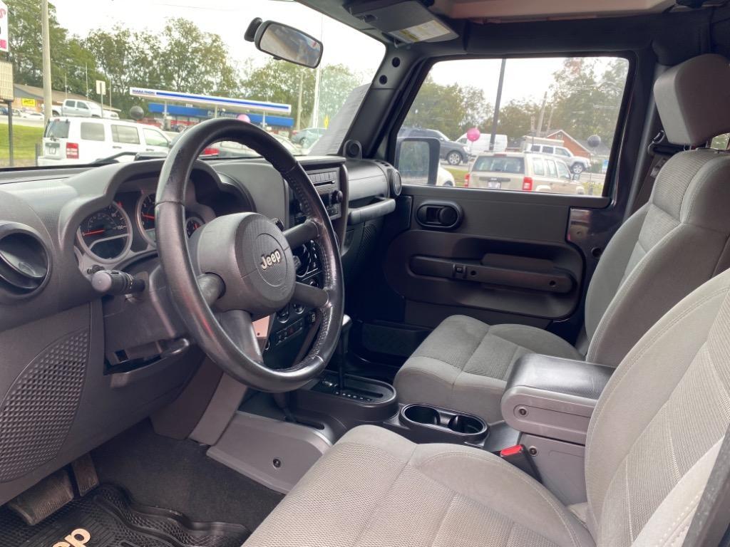 Thumbnail image of 2007 Jeep Wrangler Unlimited at Pinkys Auto Sales Inc.