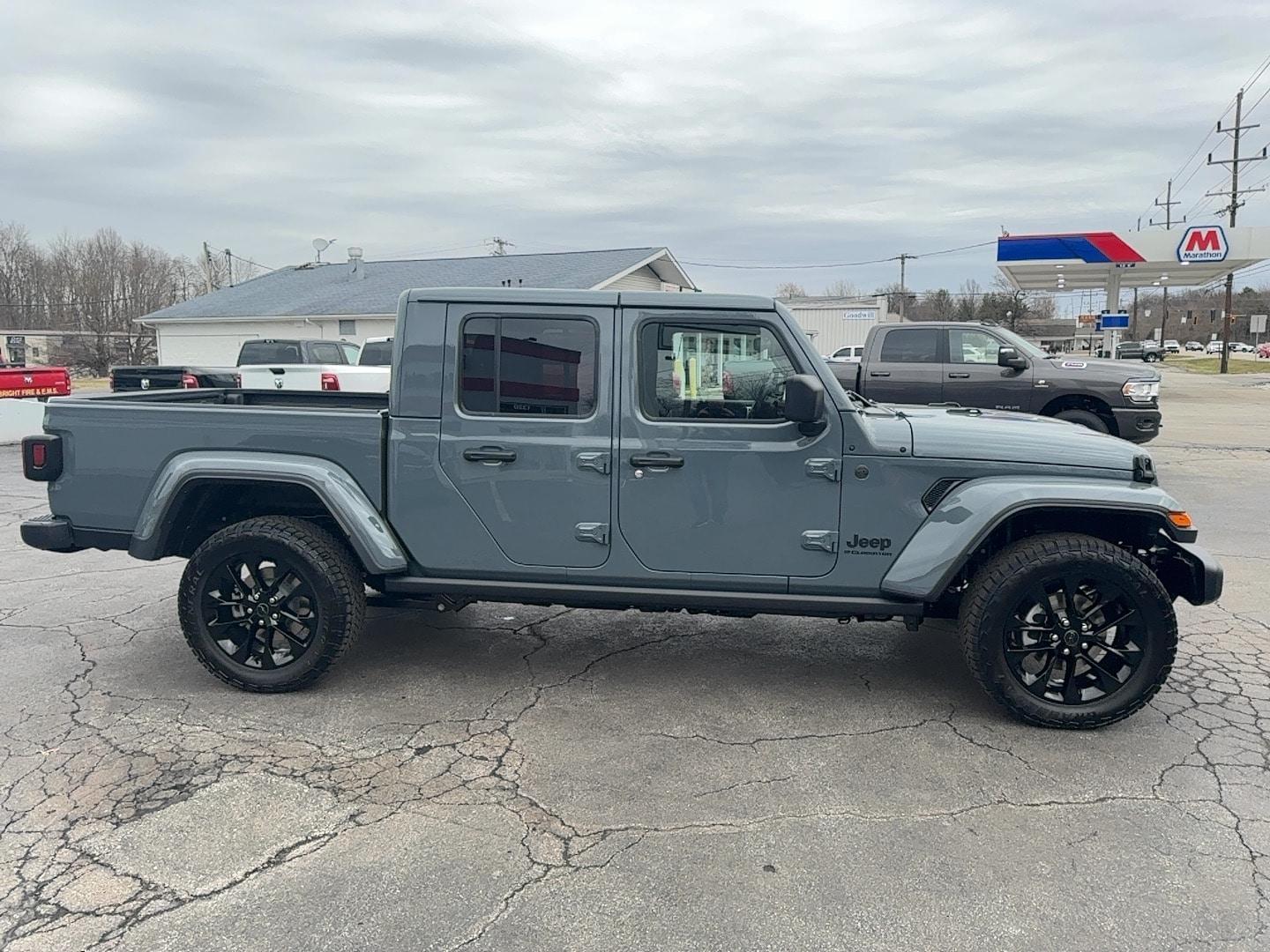 Thumbnail image of 2025 Jeep Gladiator at Batesville Chrysler Dodge Jeep Inc