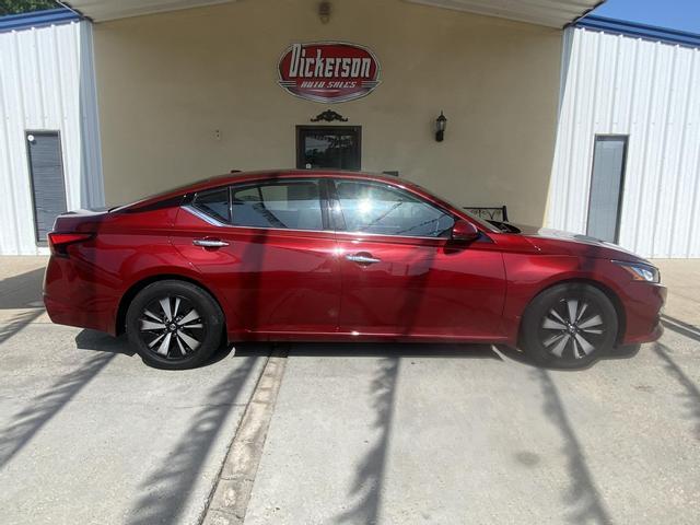 Thumbnail image of 2019 Nissan Altima at Dickerson Auto Sales