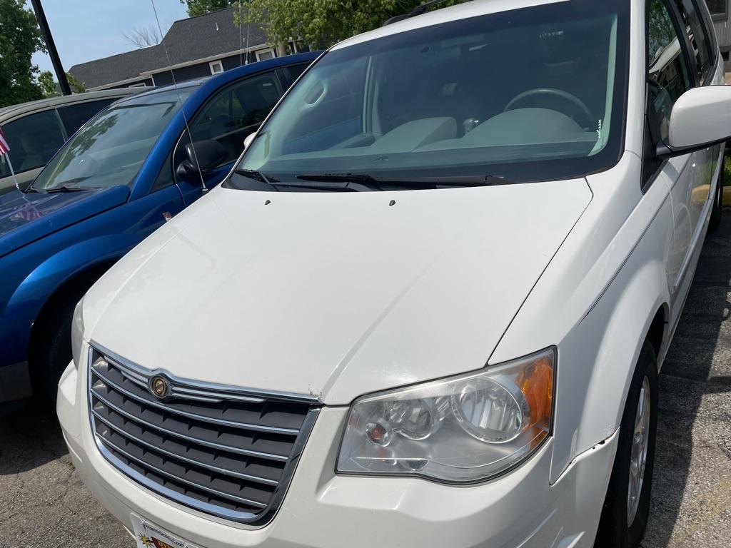 Thumbnail image of 2008 Chrysler Town and Country at DYNAMITE DEALS, LLC