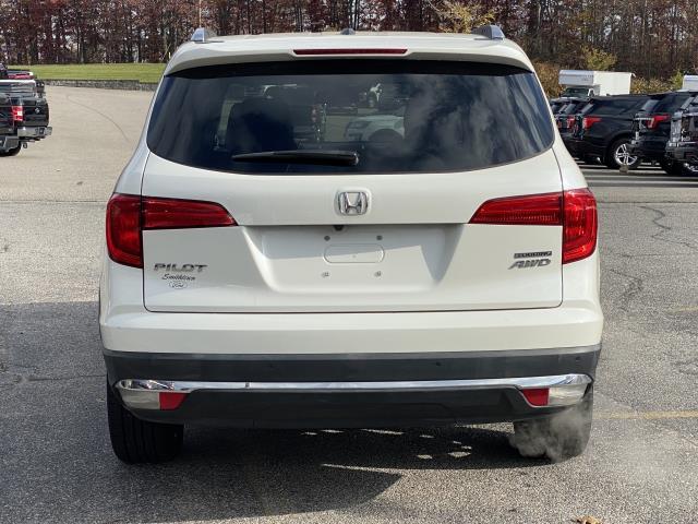 Thumbnail image of 2017 Honda Pilot at Ford of Smithtown