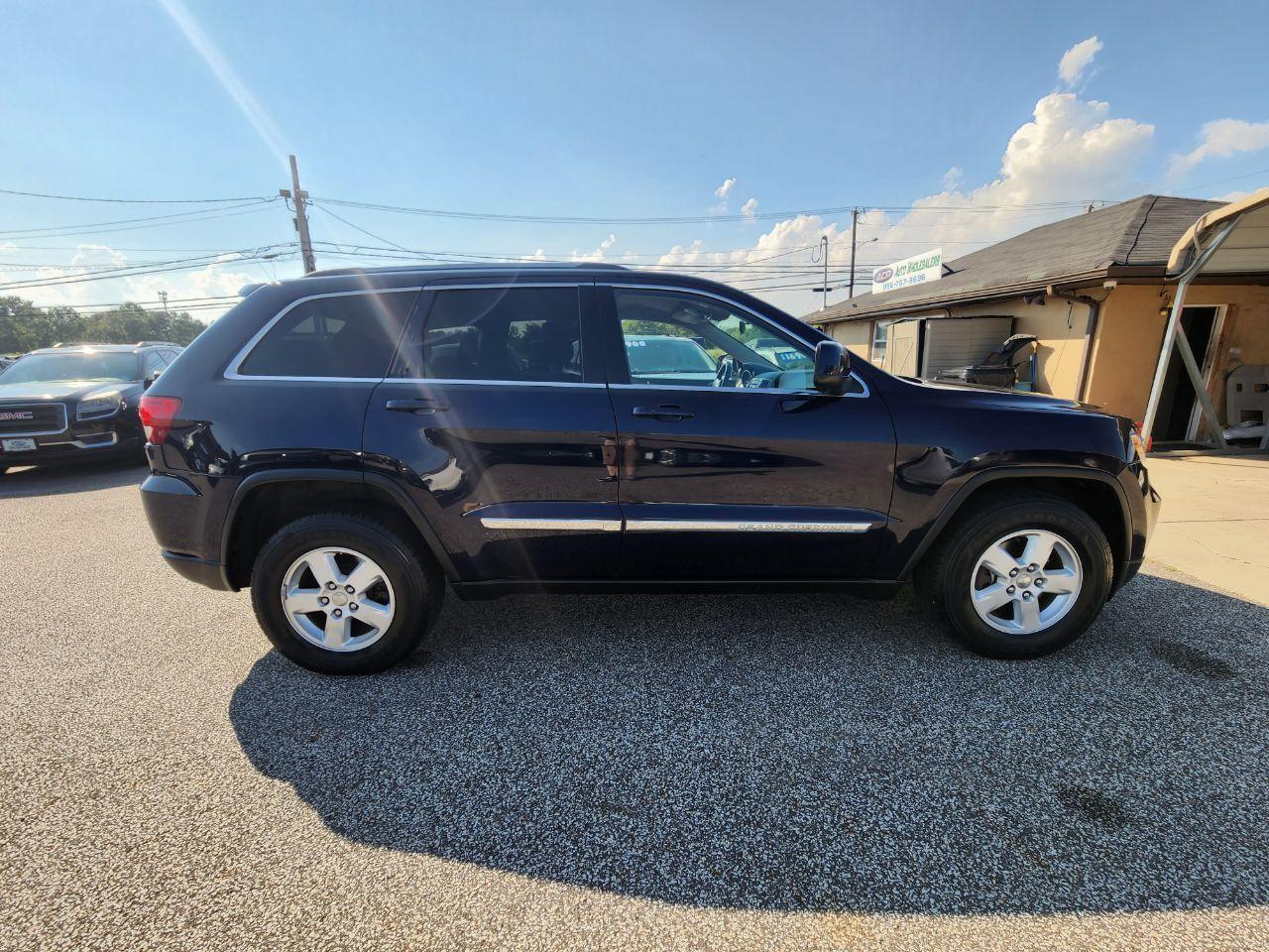 Thumbnail image of 2013 Jeep Grand Cherokee at Acp Auto Wholesalers, Llc