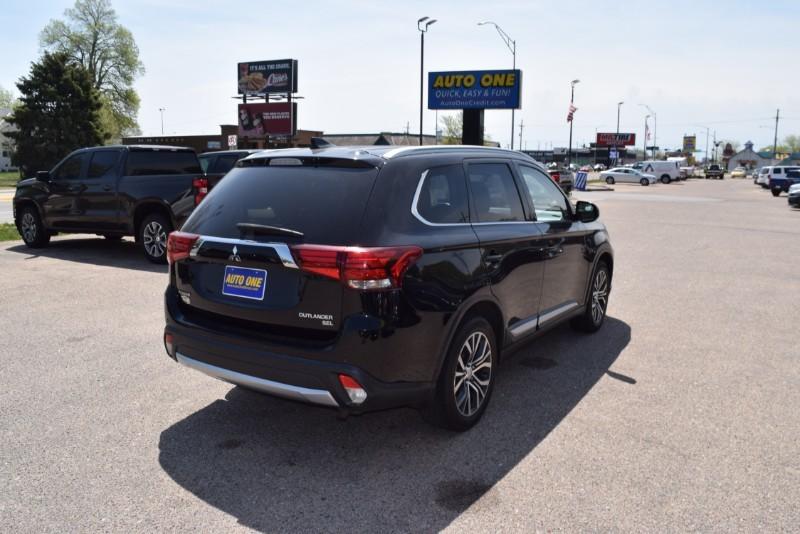 Thumbnail image of 2018 Mitsubishi Outlander at Auto One of North Platte