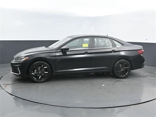 Thumbnail image of 2025 Volkswagen Jetta at Commonwealth Chevrolet Inc.