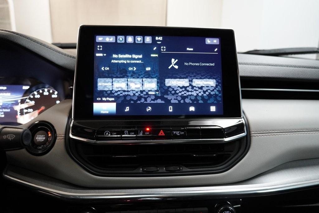 Thumbnail image of 2022 Jeep Compass at Serpentini Chevrolet of Strongsville