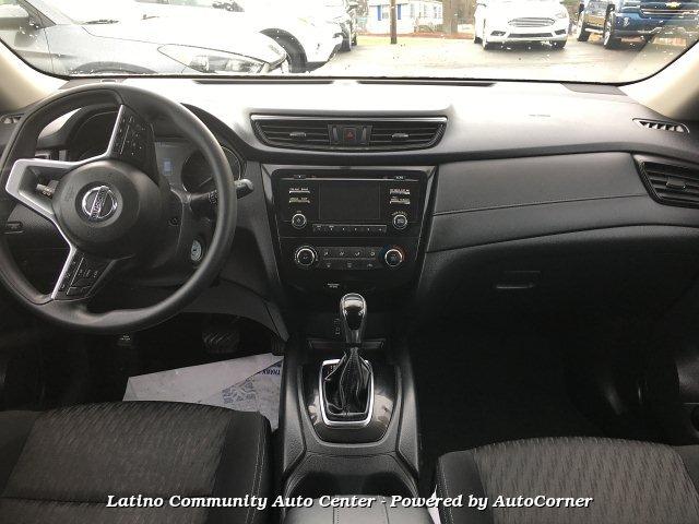 Thumbnail image of 2017 Nissan Rogue at Latino Community Auto Center