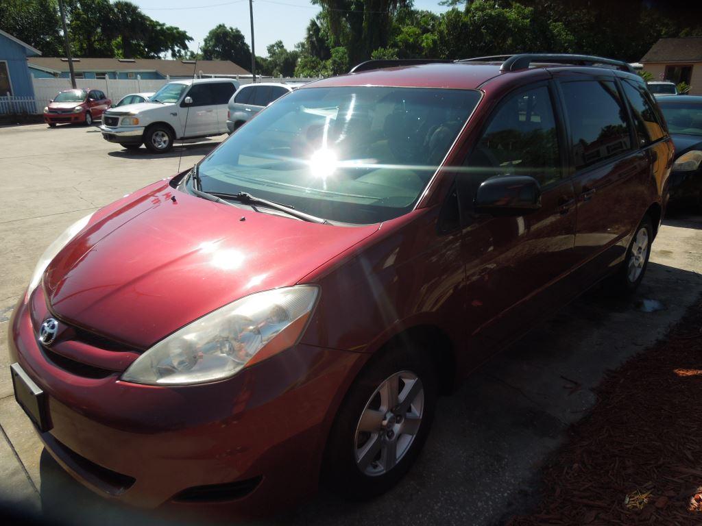 Thumbnail image of 2008 Toyota Sienna at Metro Motor Sales INC