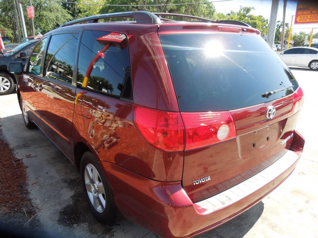 Thumbnail image of 2008 Toyota Sienna at Metro Motor Sales INC