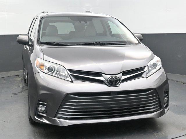 Thumbnail image of 2019 Toyota Sienna at Jim Keras Subaru Used