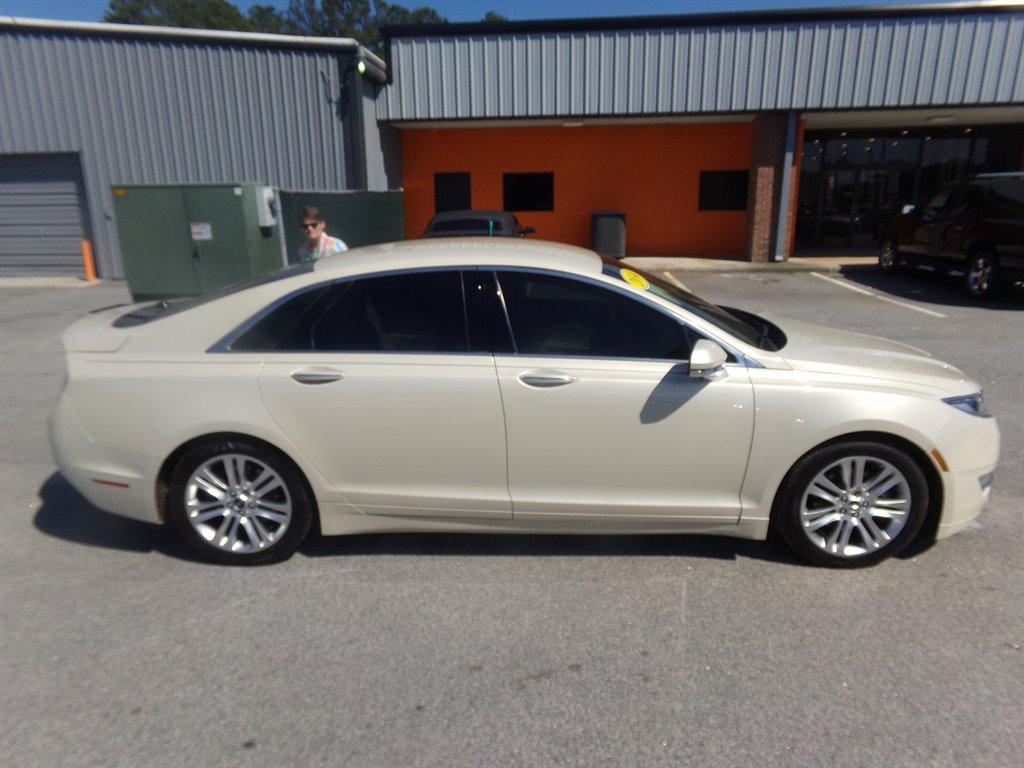 Thumbnail image of 2014 Lincoln MKZ at David’s Auto Sales Waycross