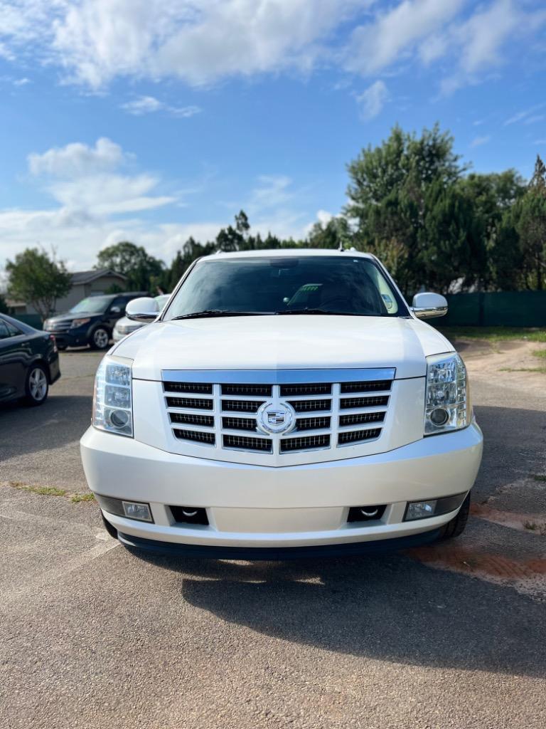 Thumbnail image of 2011 Cadillac Escalade ESV at Ridley Rides