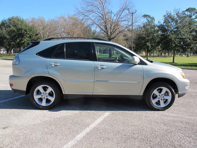 Thumbnail image of 2005 Lexus RX 330 at Drive Max