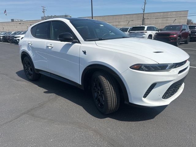Thumbnail image of 2025 Dodge Hornet at Golling Chrysler Dodge Jeep Ram of Roseville