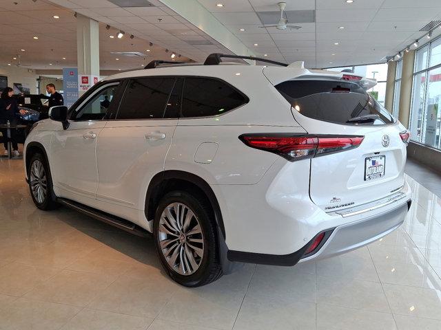 Thumbnail image of 2021 Toyota Highlander at Autoland Toyota