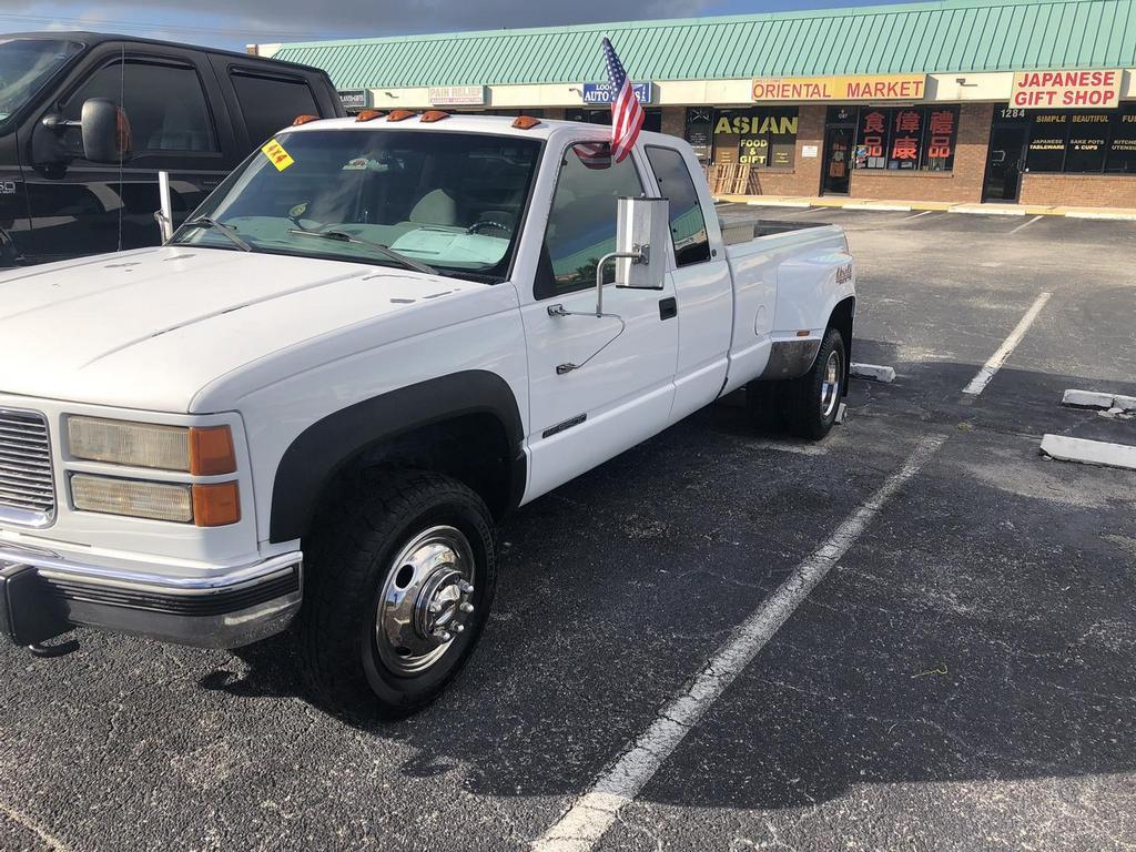 Thumbnail image of 2000 GMC C/K 3500 Series at LOOKOUT AUTO SALES