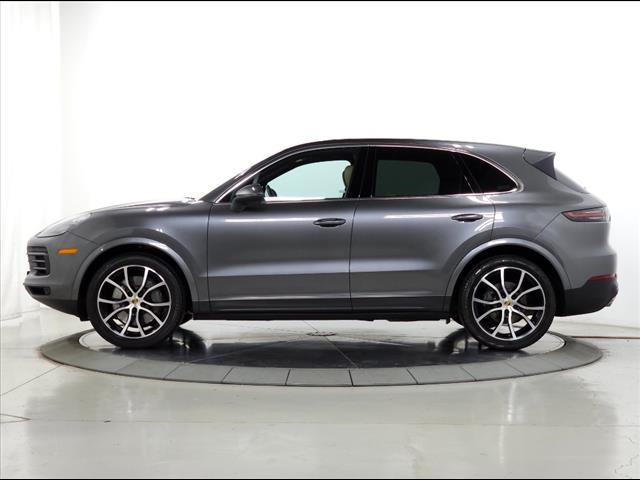 Thumbnail image of 2020 Porsche Cayenne at Woodfield Lexus