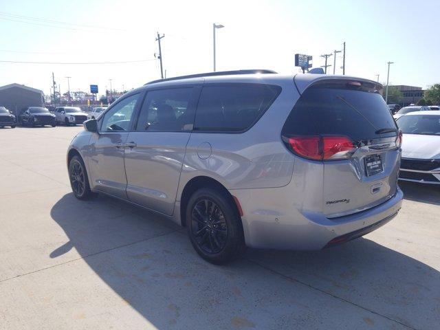 Thumbnail image of 2020 Chrysler Pacifica at GregLeblancHyundai New