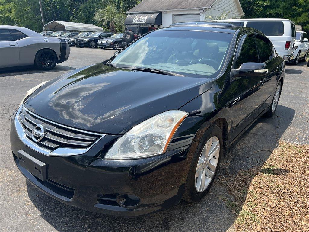 Thumbnail image of 2012 Nissan Altima at Momentum Motor Group