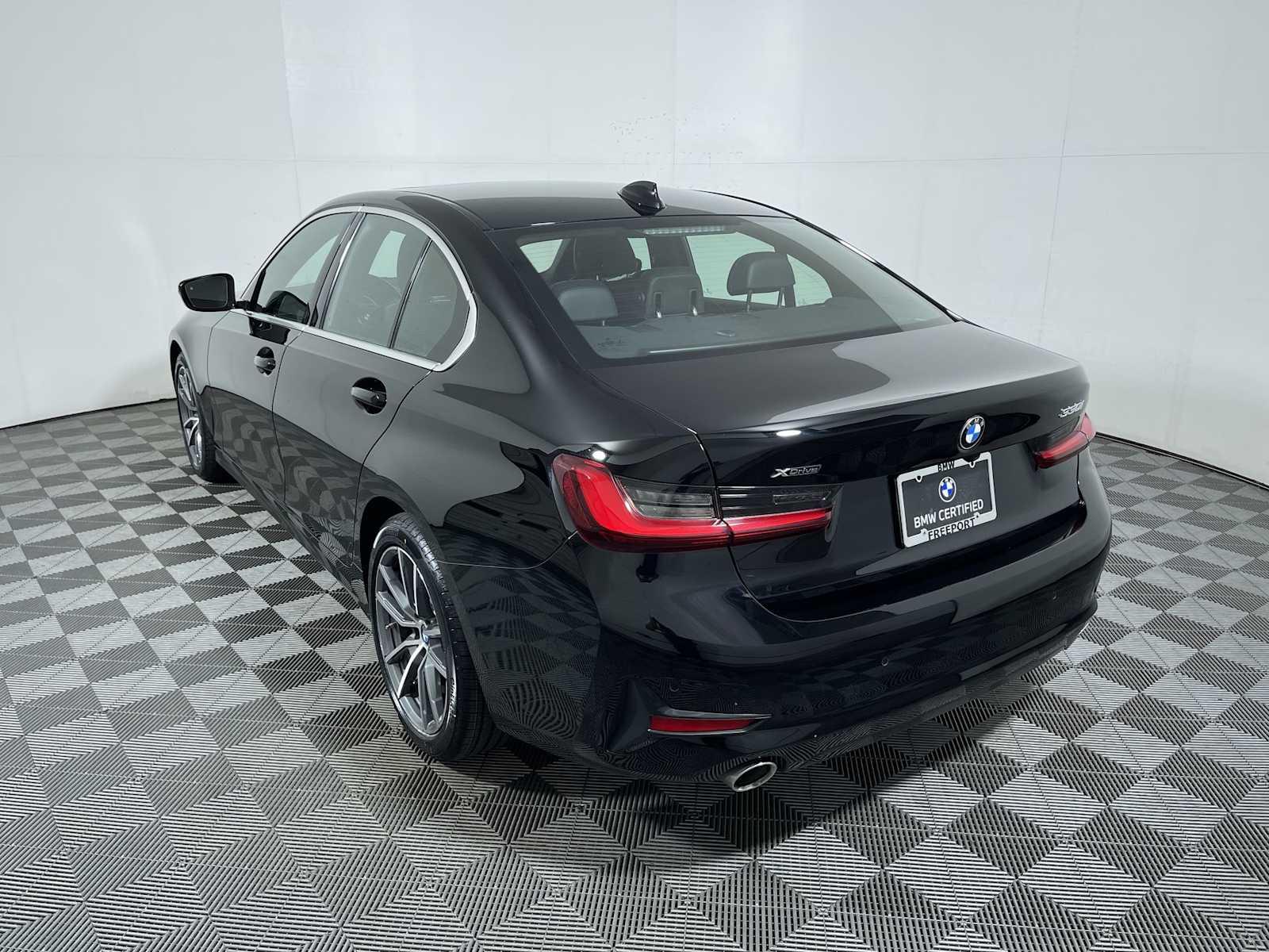 Thumbnail image of 2022 BMW 3 Series at BMW Mini of Freeport