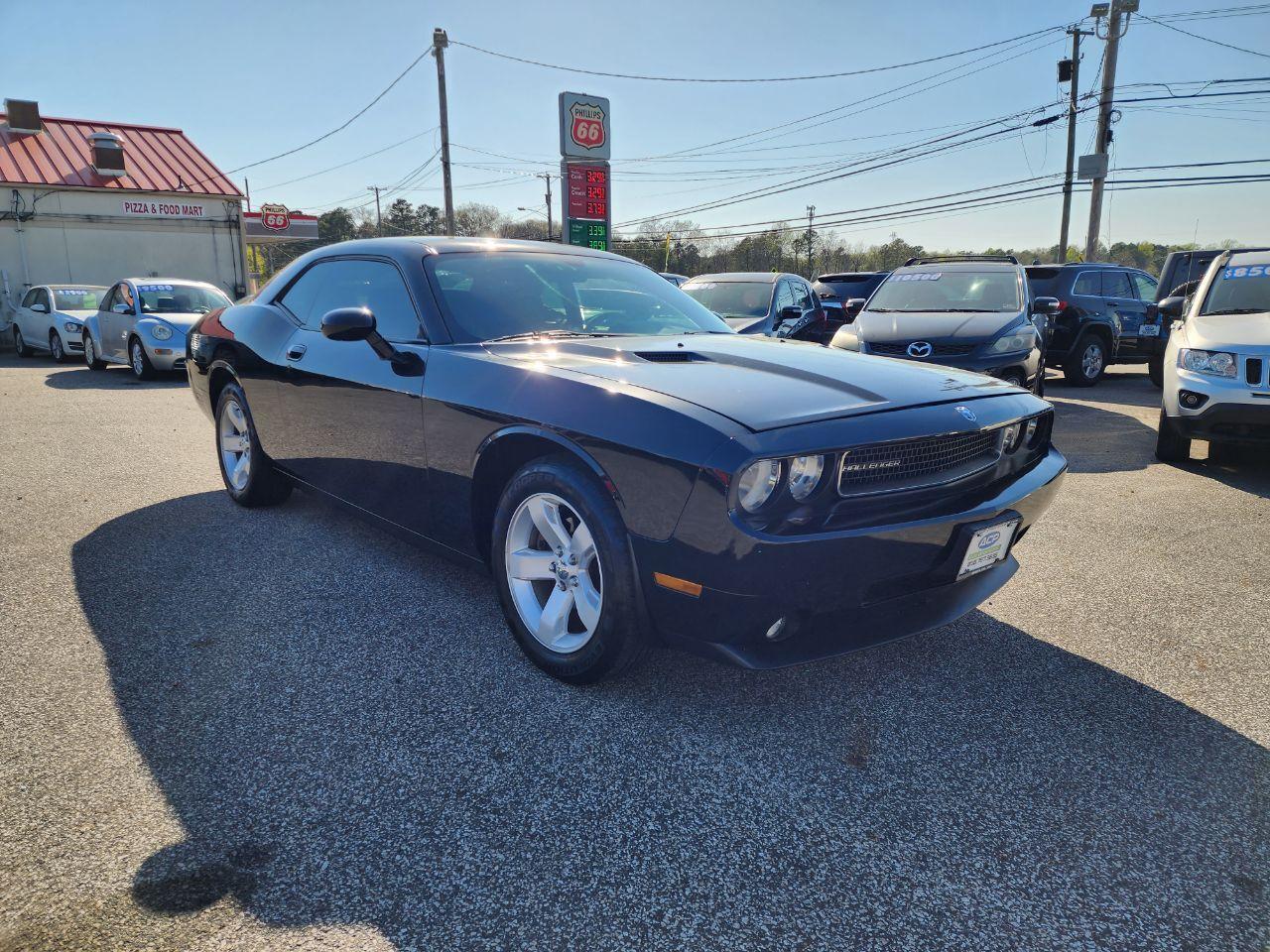 Thumbnail image of 2010 Dodge Challenger at Acp Auto Wholesalers, Llc
