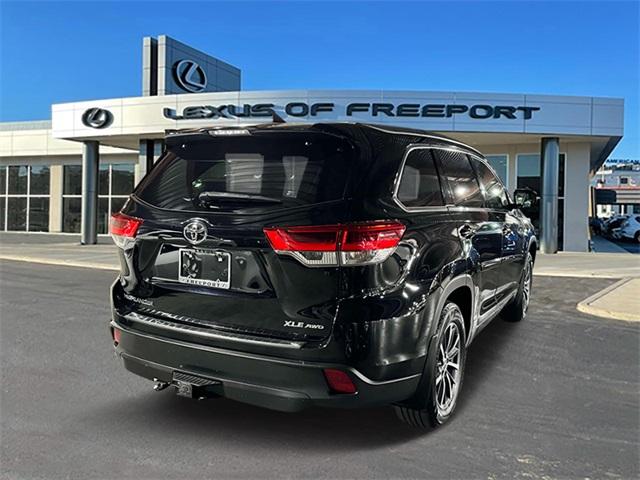 Thumbnail image of 2018 Toyota Highlander at Lexus of Freeport