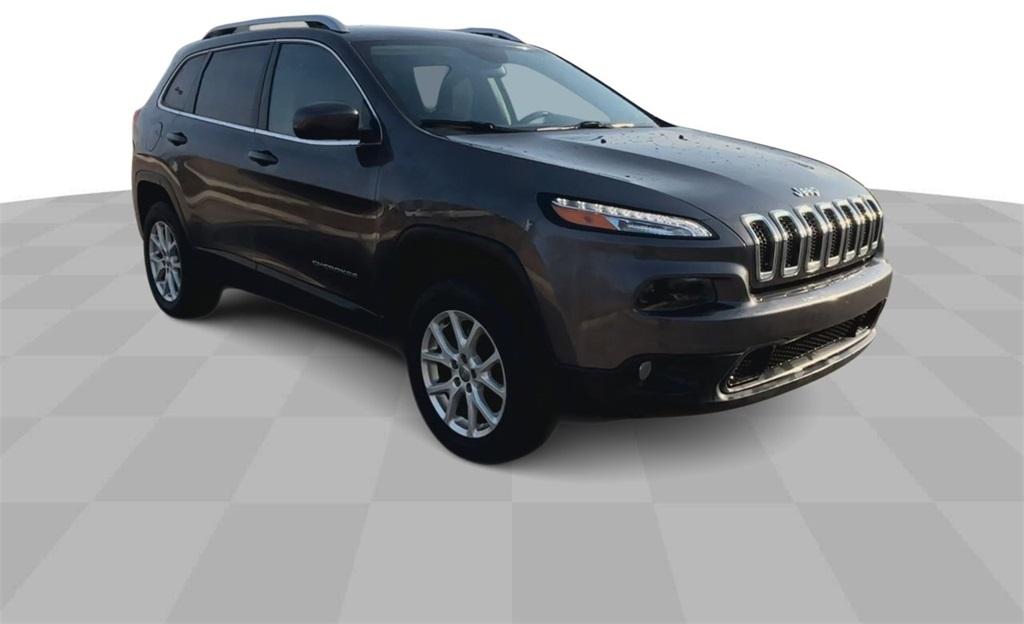 Thumbnail image of 2017 Jeep Cherokee at LaFontaine Chevrolet Buick GMC of St. Clair