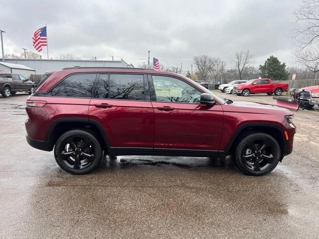 Thumbnail image of 2023 Jeep Grand Cherokee at Golling Chrysler Jeep Dodge Ram of Chelsea