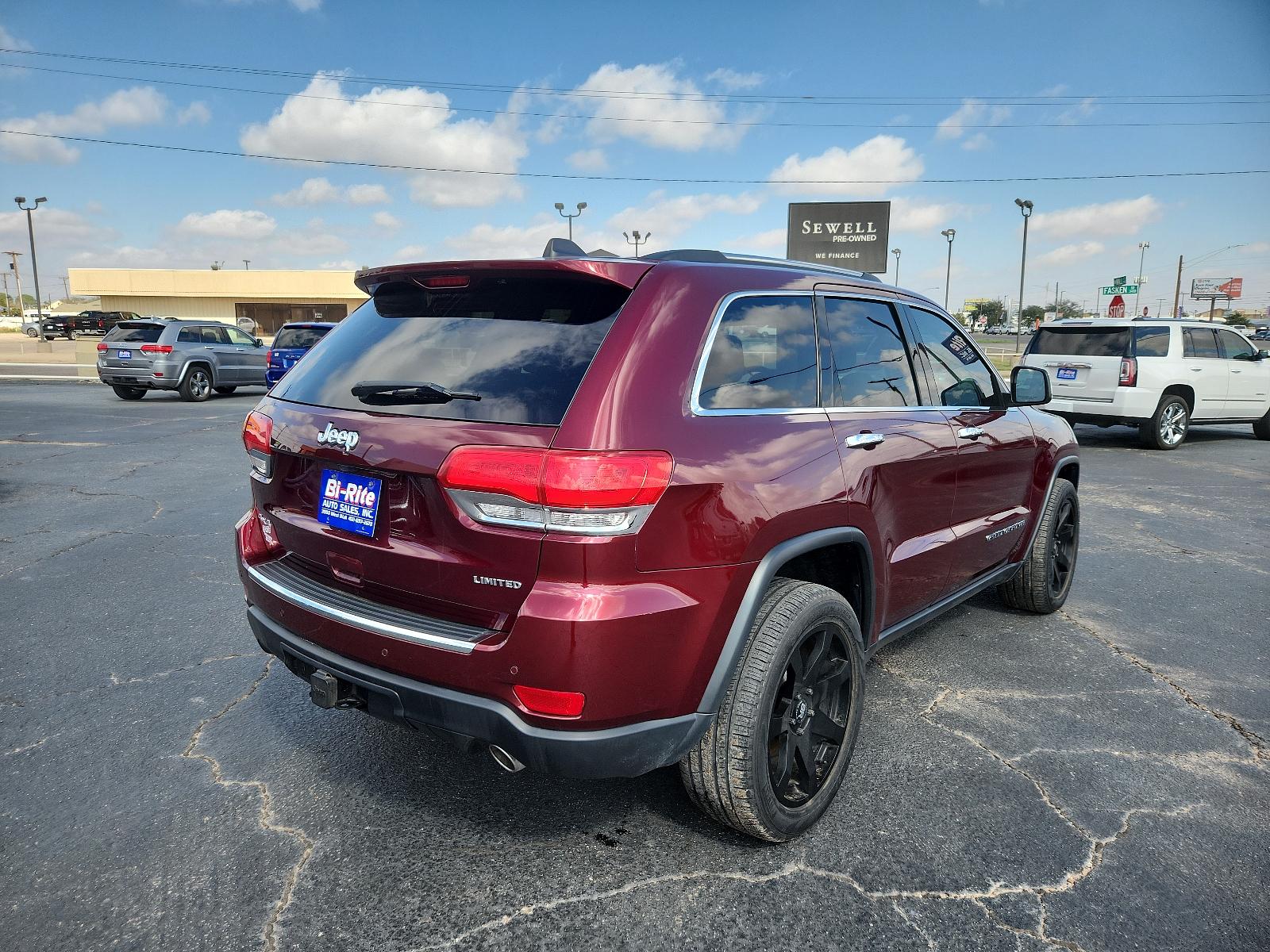 Thumbnail image of 2017 Jeep Grand Cherokee at Bi-Rite Auto Sales