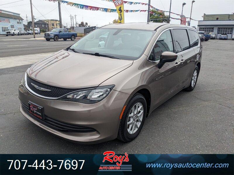 Thumbnail image of 2018 Chrysler Pacifica at ROY'S AUTO CENTER
